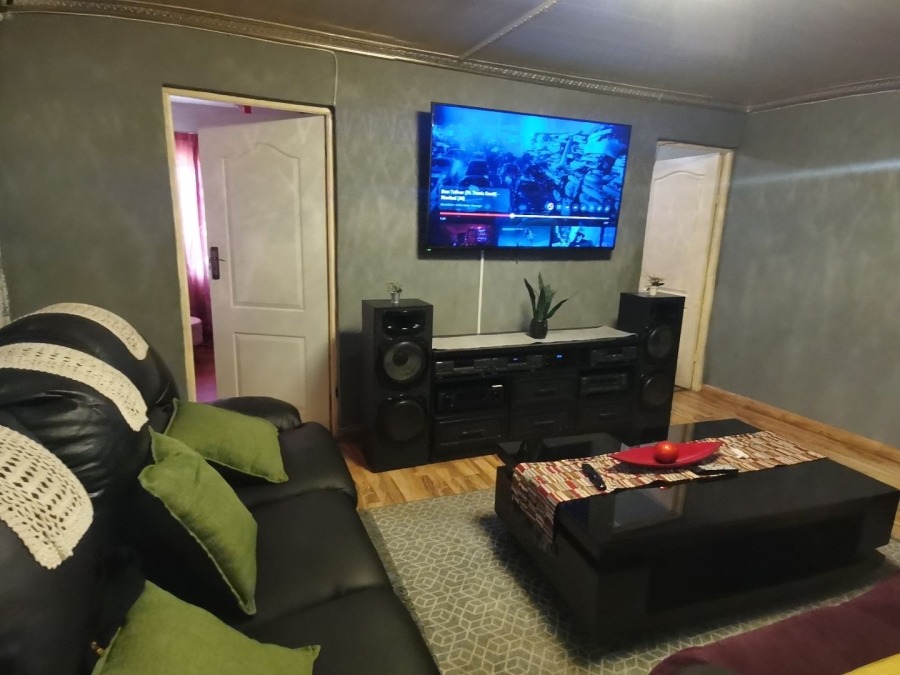 3 Bedroom Property for Sale in Kwazakhele Eastern Cape